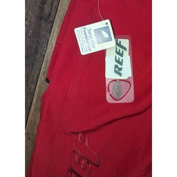 Reef You Again Boardshorts Swim Men's Size 28 Red New - Picture 5 of 5